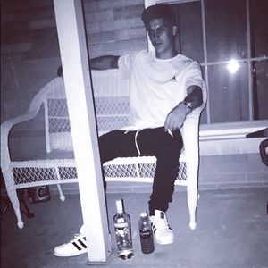 Meet your Posher, Johnny